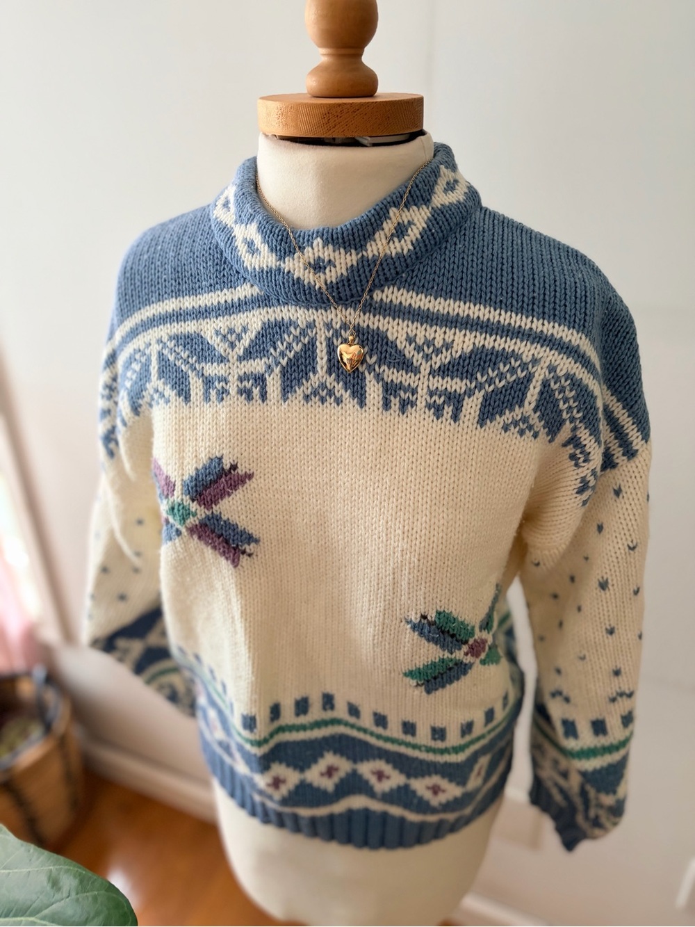 Vintage 80s/90s 62 East Fair Isle Nordic Sweater Blue Cream Ski Lodge Grandmacor